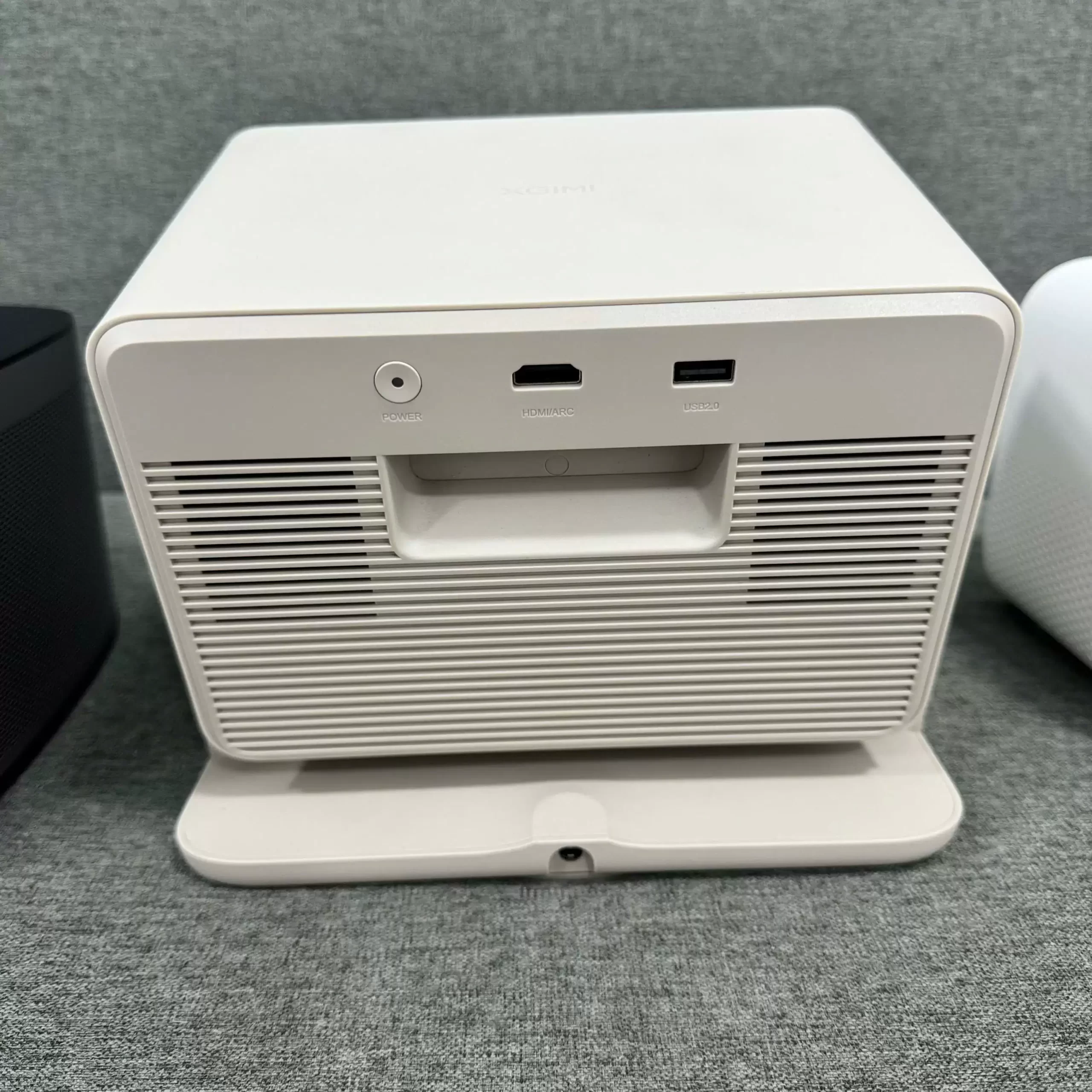 Máy chiếu LED – Máy Chiếu Chính Hãng – Giá Tốt | Giao Hàng Toàn Quốc